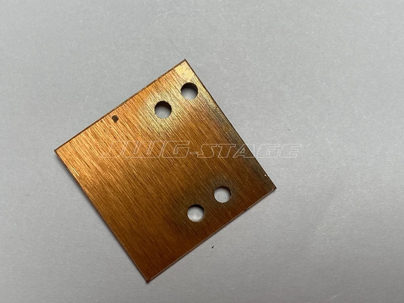 lampe led noir jaune argentée bronze circuit imprimé dissipateur thermique brossé composants électronic translucent