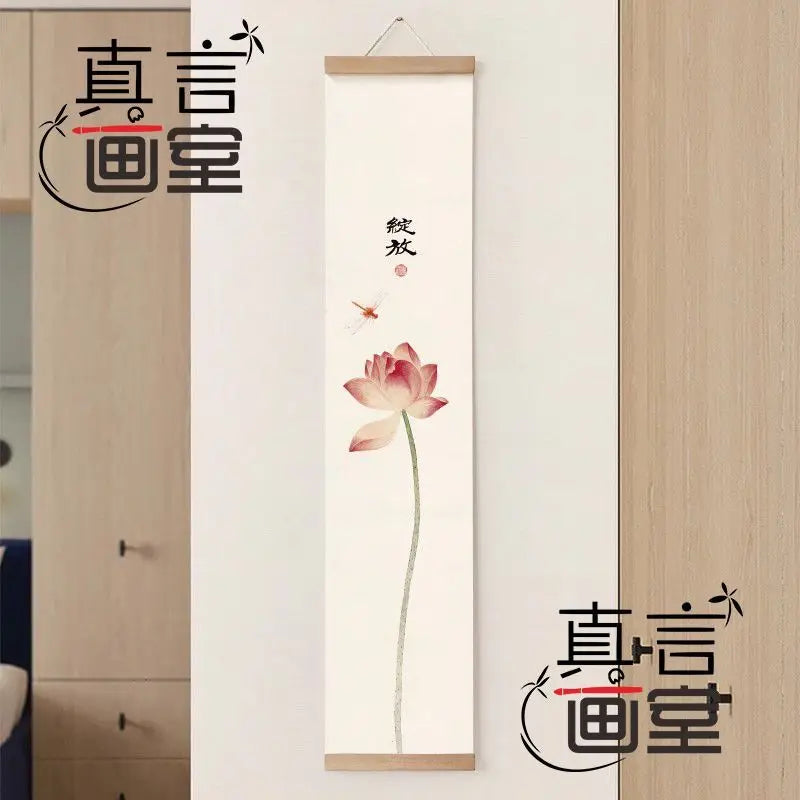 toile suspendue fleurs lotus art traditionnel beige clair rose verte noire rouge insectes texte