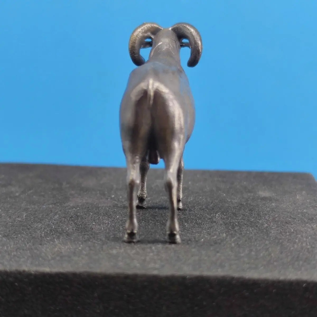 statue animale miniature réaliste gris métallique cuivre décoration ornement collection erotique erotique erotique erotique