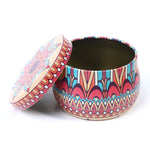 boîtes rondes métal multicolores motifs floraux géométriques boho chic décoration maison