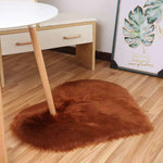 tapis forme coeur fausse fourrure doux blanc rose chambre sol