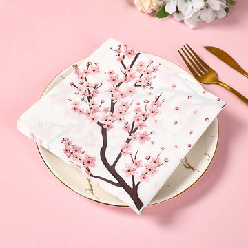 serviettes papier fleurs cerisier rose marbre blanc décoration asiatique mariage anniversaire festif fourchette couteau