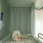 lit mezzanine moustiquaire vert pastel polyester plié anti moustiques extérieur campement moderne douillet uni