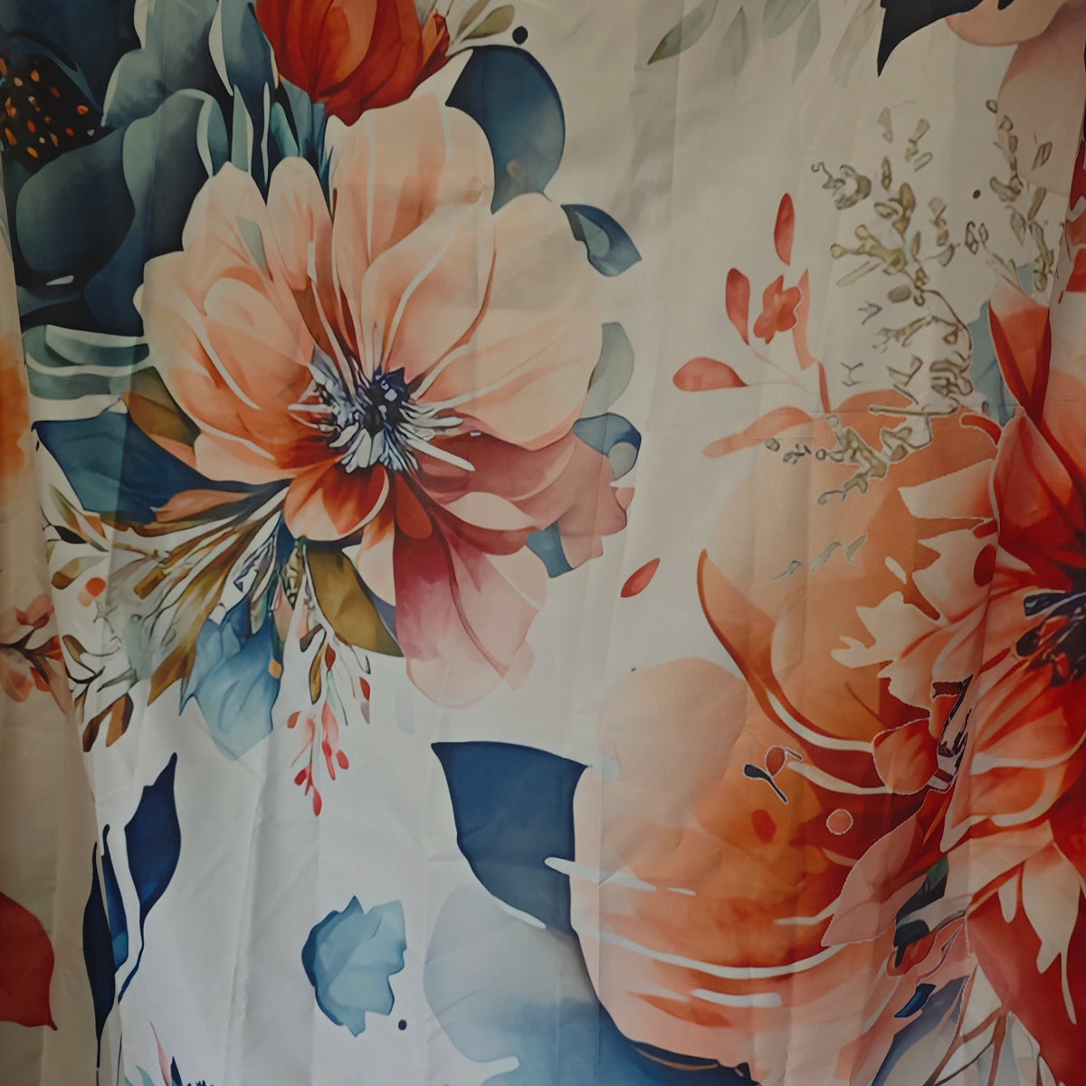 tissu brocart floral semi transparent respectueux environnement couleur blanche orangée bleue décoration