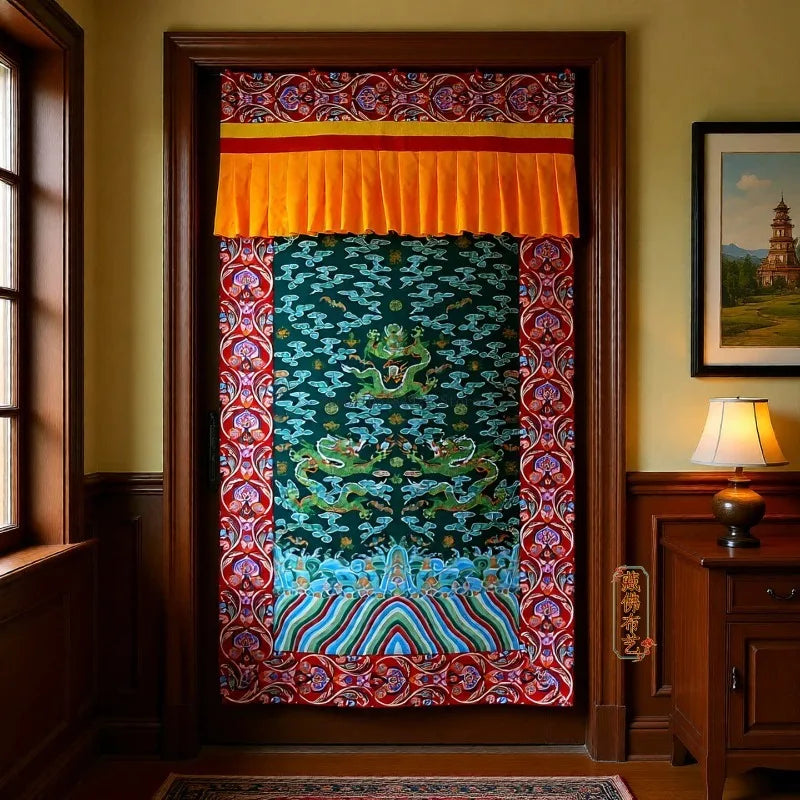 rideau porte ornements traditionnels motifs floraux artisanal couleur rouge bleu orange ethnique decoration maison