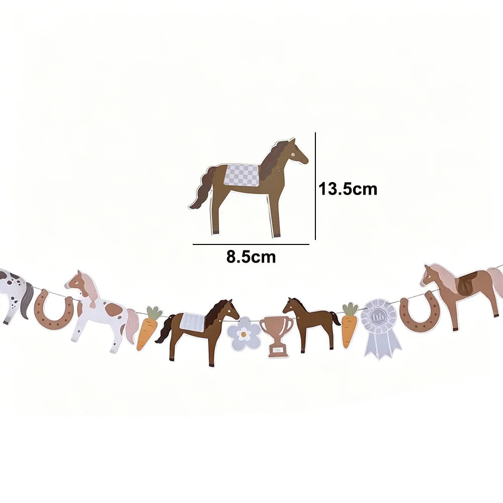 guirlande décoration anniversaire thème chevaux rubans trophées carottes fleurs marron blanc gris clair fil