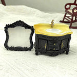 meubles miniatures salle bain lavabo miroir decoratif noir jaune blanc classique enfants jouets