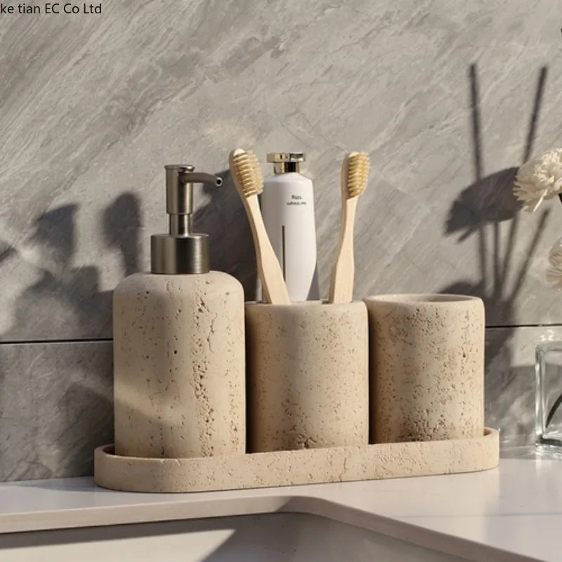 ensemble salle bain moderne beige clair brosse dents tube dentifrice distributeur savon tasses résine