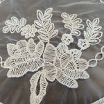 serviette table blanche broderie florale translucide classique décoration d'intérieur table restaurant
