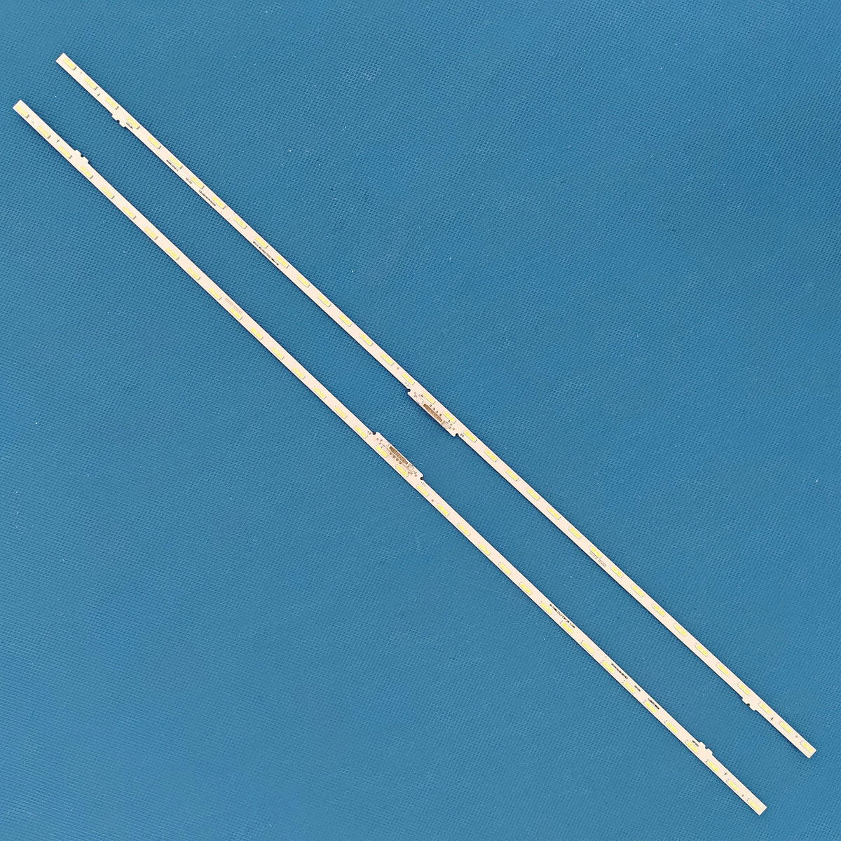 ruban led blanc continu diodes alu moderne fixation invisible connecteur électrique