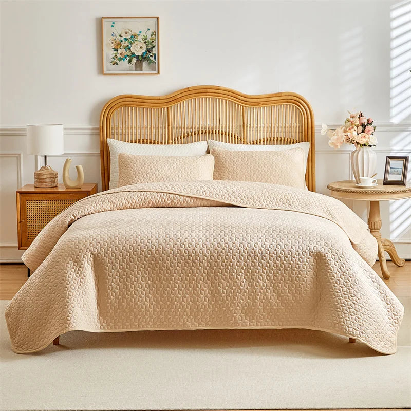 parure lit blanche couvre lit matelassé motif géométrique moderne deux taies oreiller