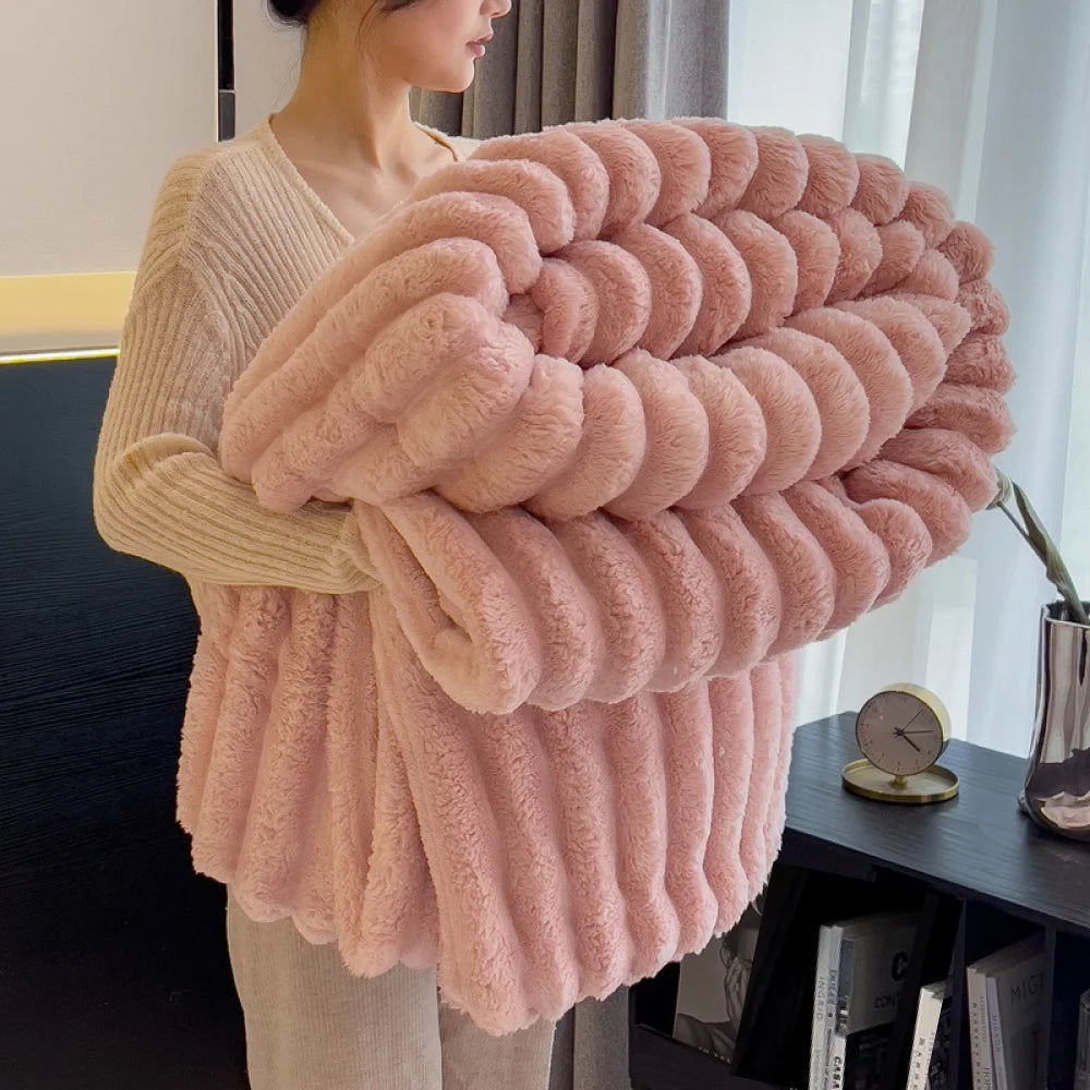 couverture polaire rayée gris beige rose bleu douce hiver portable voyage hospitalière maison
