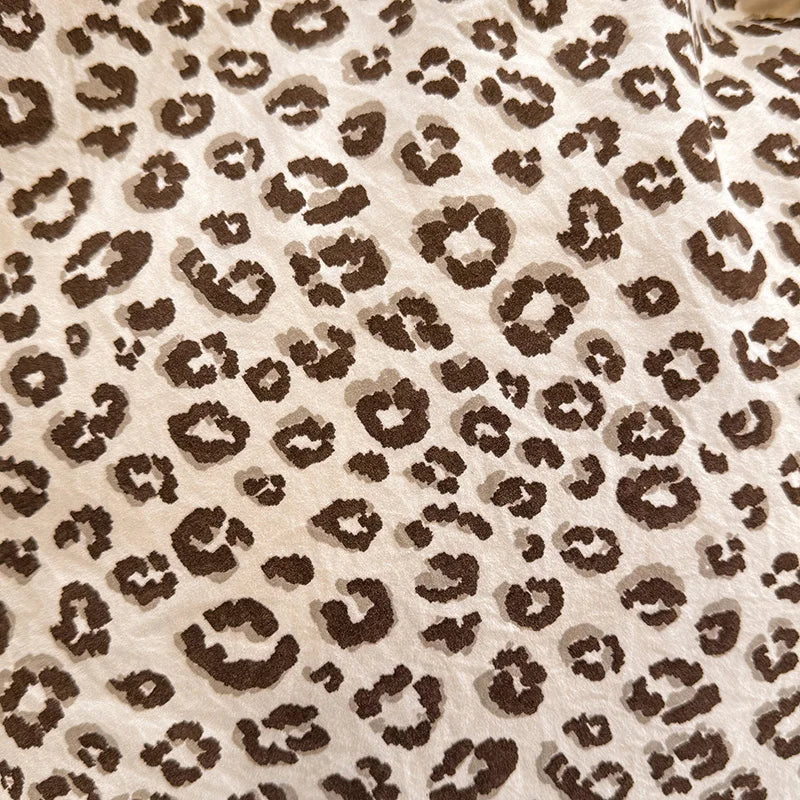 housse coussin léopard dentelle maison lit hospitalière polyester respectueux environnement classique romantique