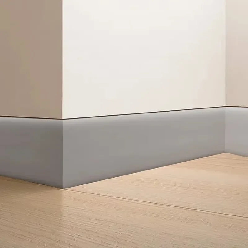 plinthes sol adhésives modernes noires jaunes grisées 2m 4m 6métales lisses opaques