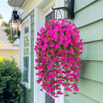 décoration intérieure moderne bouquet suspendu fleurs artificielles rose violet vert feuilles