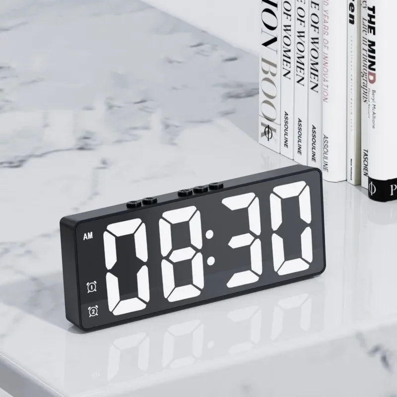horloge alarme numérique réveil LED blanc noir affichage minimaliste boutons réglage moderne