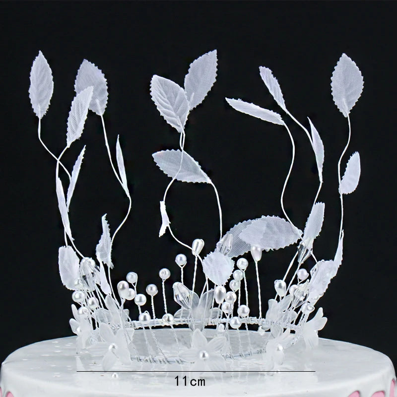 décoration gâteau cygne transparent plumes blanches paillettes argentées mariage anniversaire saint valentin festive