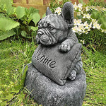 statue bulldog français bienvenue pierre texturée gris clair decoration jardin exterieur animalier assis bloc