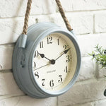 horloge murale vintage métal gris clair moderne fixation numérotée diamètre 22 rond