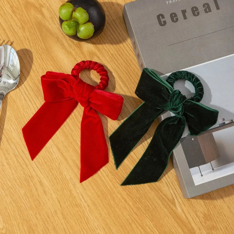 noeud serviette velours rouge vert adhésif festif élégant table décoration dîner vacances festive