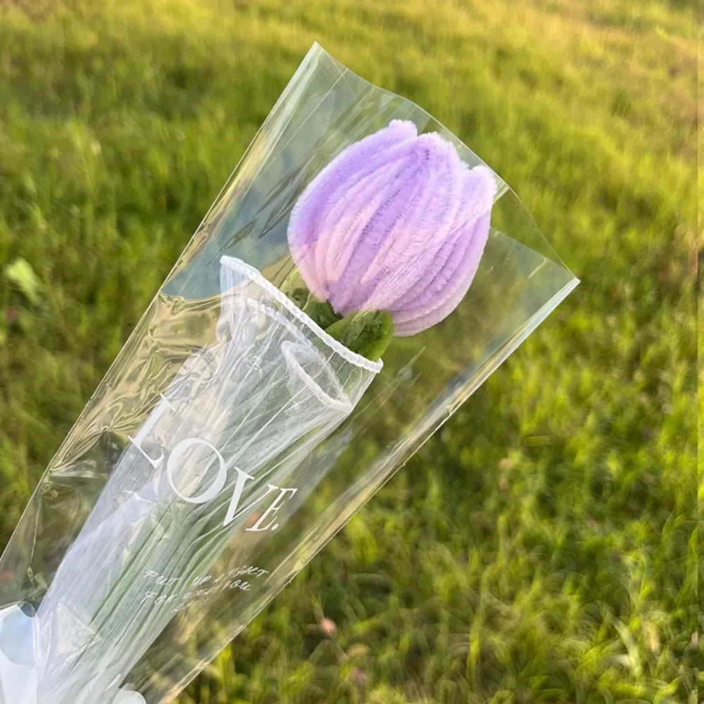 décoration intérieure bouquet tulipes artificielles violet rose bleu moderne élégant transparent anniversaire mariage