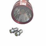 torche led rouge argentée ampoules piles aaa moderne fonctionnelle 60 499 lumens
