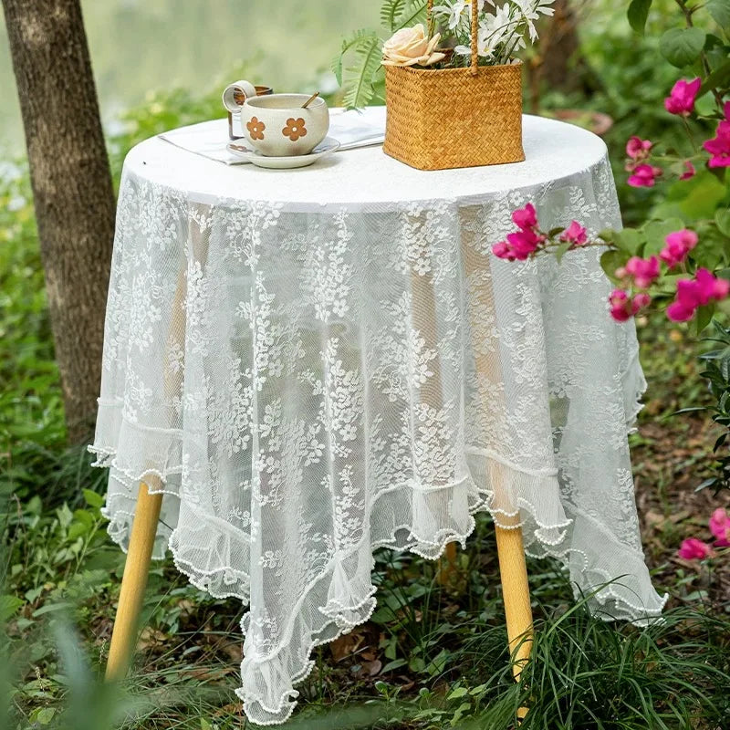 nappe table blanche semi transparente broderie florale vintage romantique polyester lavable machine rectangle personnalisable