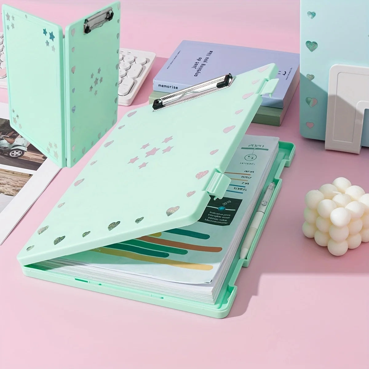 porte dossiers a4 moderne bleu clair vert rose jaune violet clips métalliques points blancs