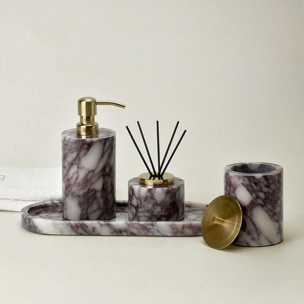 ensemble salle bain marbre calacatta viola violet distributeur savon pot pinceaux plateau moderne élégant
