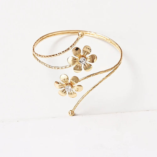 anneaux fenêtre or argent fleurs stylisées modernes élégants anneaux métalliques fixations brillantes contemporain