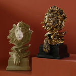 statue lion décorative bois imitation détaillée moderne ornement entrée beige doré argenté