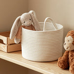 Panier en coton tressé rempli de serviettes