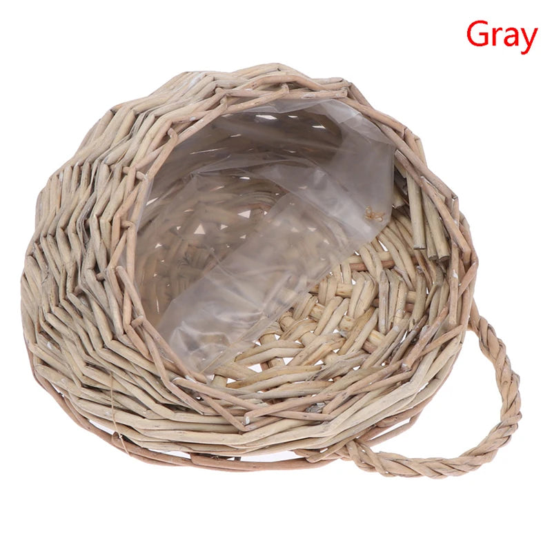 panier suspendu tressé rotin marron clair marron foncé beige clair traditionnel anneau métallique plantes