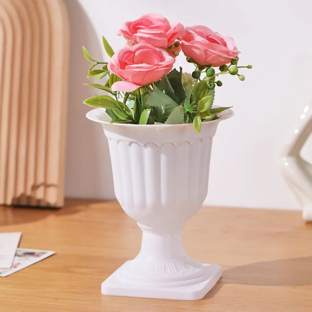 vases decoratifs fleurs artificielles classique blanc motifs sculptes différentes tailles