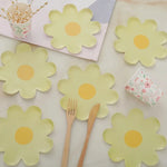 assiettes jetables fleurées anniversaire moderne enfantin blanc rose vert violet