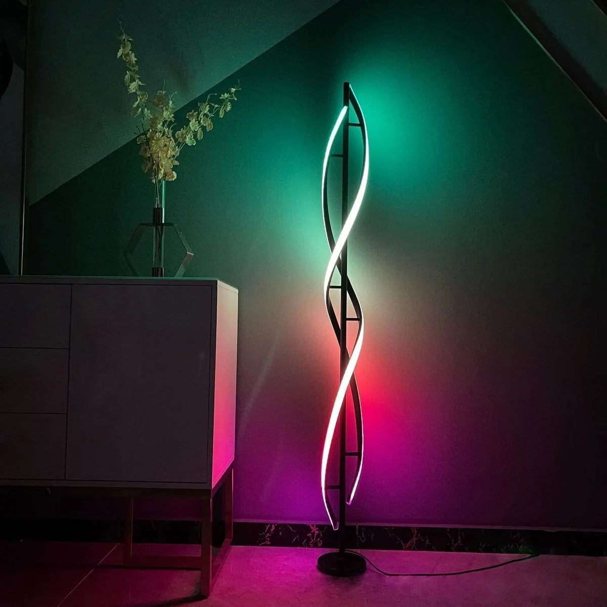lampe sol moderne spirale noir blanc LED minimalist éclairage salle manger chambre