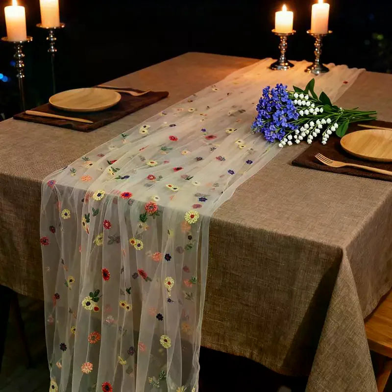 table chevet brodée fleurs transparente couleur blanc jaune vert rose bleu festive anniversaire mariage