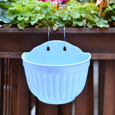 pots fleurs suspendus rayures verticales blanc jaune violet vert orange rose modernes crochets jardinage