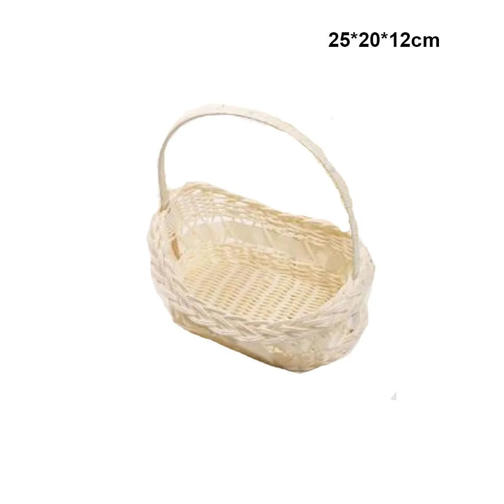 paniers tressés imitation rotin ornements dentelle rubans mariage rustique beige clair empilables utilisation multiple