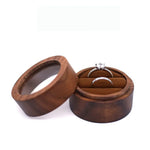 boîte bijoux marron grain bois classique coussin noir anneaux bague solitaire bague mariage étui