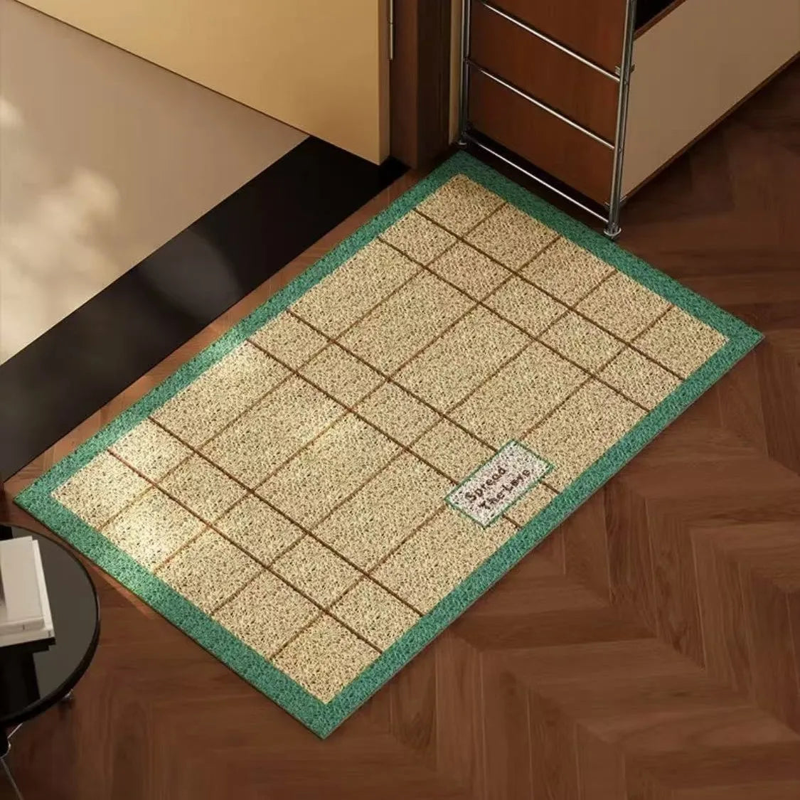tapis moderne décoratif imperméable antidérapant bordure colorée spread the love extérieur entrée beige vert