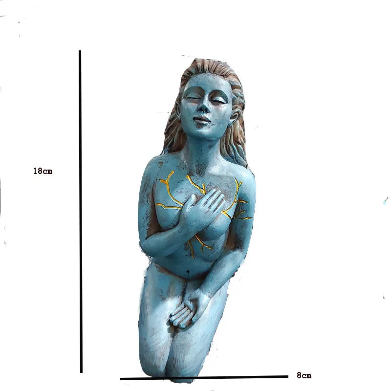statue sculpturale résine bleue dorée cœur bois décor artistique méditation espace zen chambre
