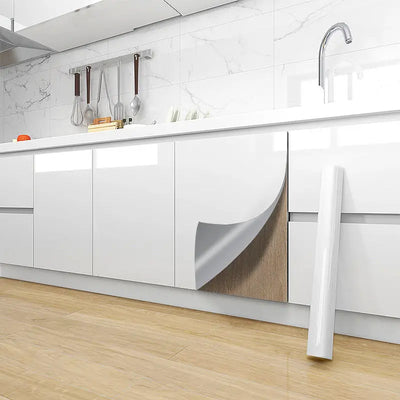 Autocollant vinyle marbré pour meubles de cuisine en couleur blanche