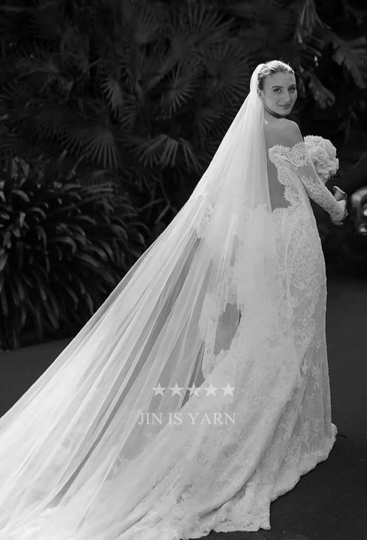 voile mariée longue dentelle chantilly tulle blanc ivoire cathédrale élégant bordure fleurs