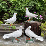 statues pigeons blancs relief plumes mousse artificielle base rocher extérieur intérieur ornement animal decoration