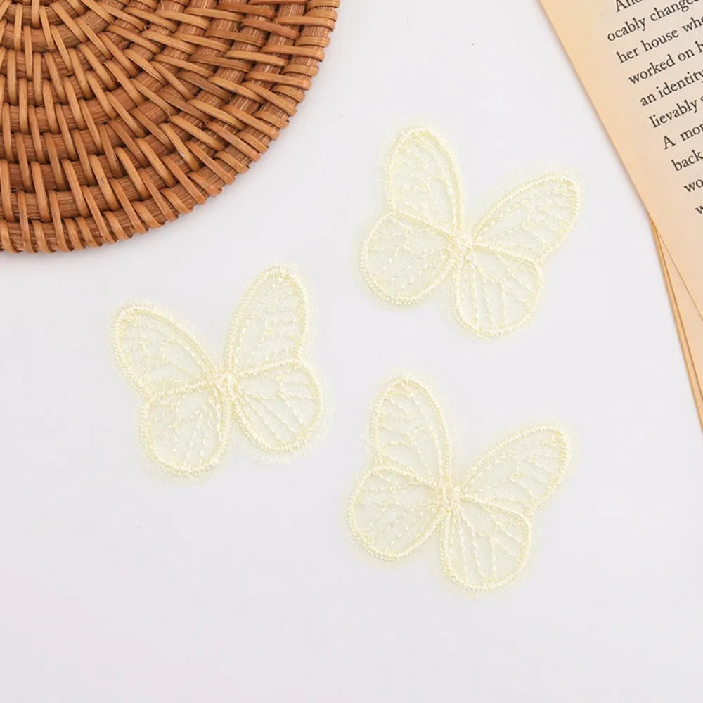 appliques papillon dentelle brodée transparentes couleurs variées polyester 4.5cm 4.0cm DIY trims patches oniriques