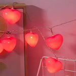 guirlande lumineuse coeurs rouges fil argenté festif romantique extérieur chambre jardin événement