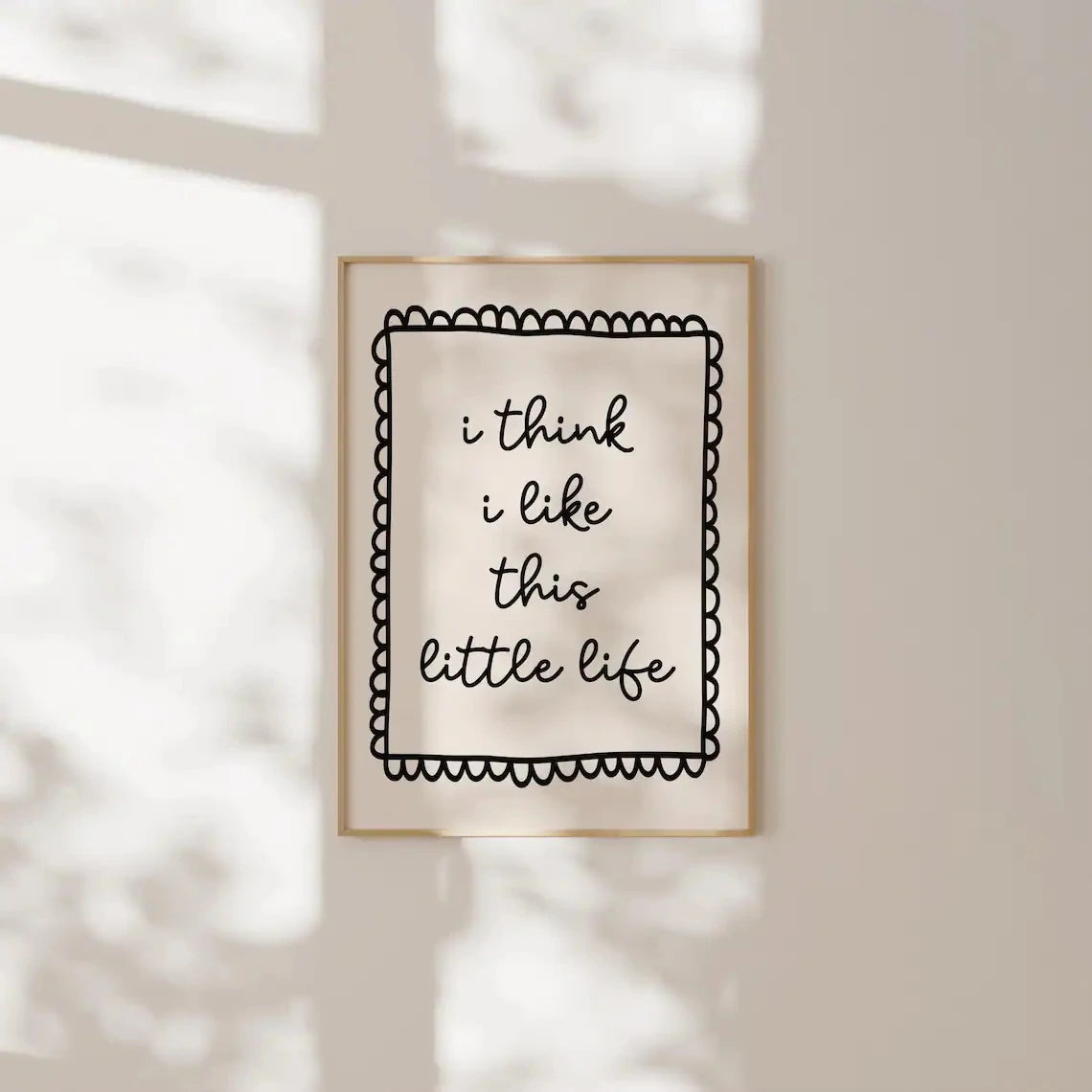 affiche minimaliste lettrage blanc noir cadre mural rectangle vertical salon chambre enfants decoration maison