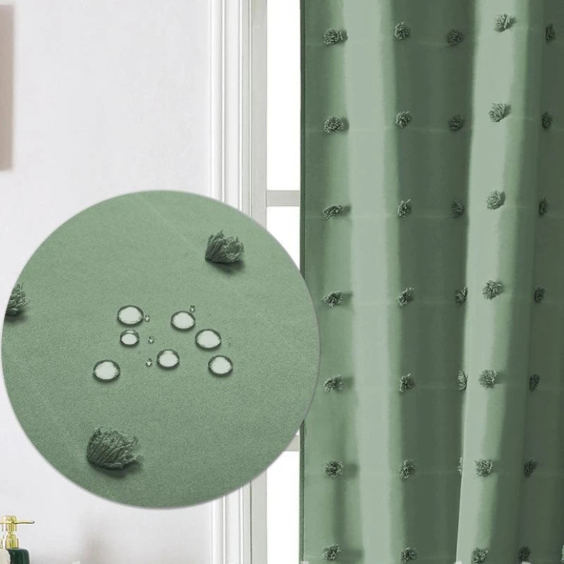 rideau douche moderne motif floral pompons vert clair rose noir crochets