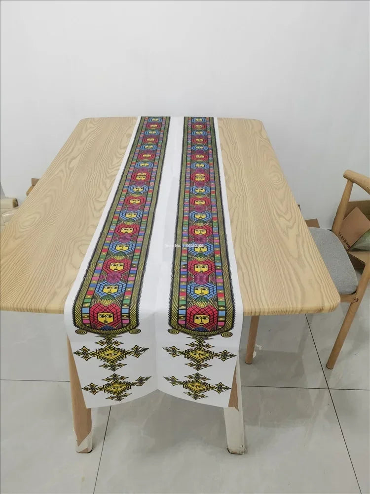 nappe géométrique ethnique polyester couleur rouge bleu blanc table mariage salle manger